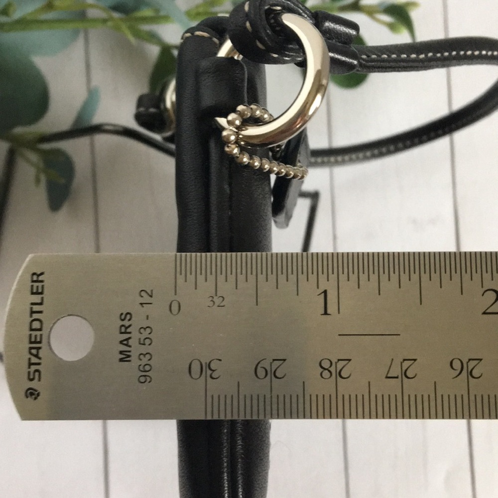 Vintage Coach Black Leather Wristlet (RARE) - Picture 11 of 14